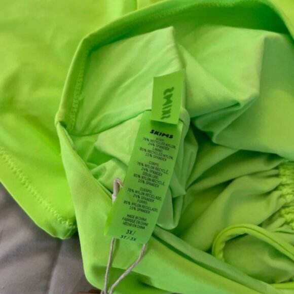 NWT SKIMS Swim Top Neon Green 3X Limited Edition New Festival Top Y2K 80s SALE - Picture 6 of 6